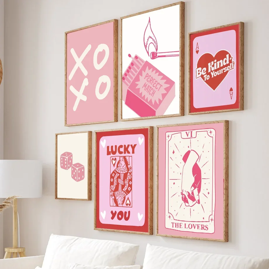 Pembe Şanslı Poker Kraliçesi K - Home Decor Y2K incelemesi ve fiyatı